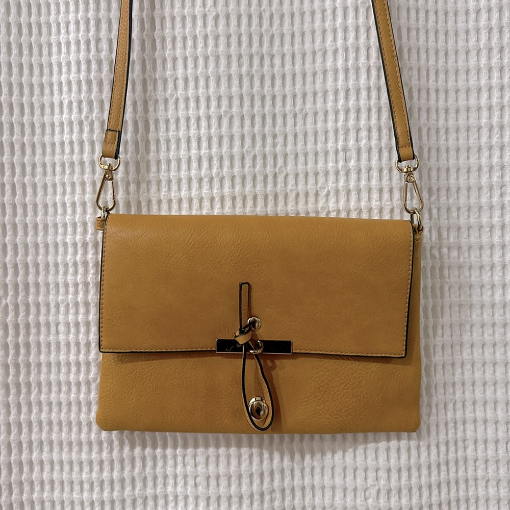2/$15 EUC Mustard Yellow Crossbody Faux Leather Purse